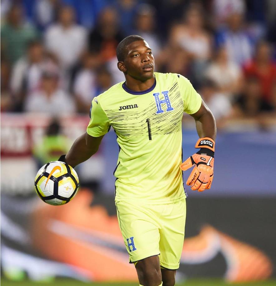 PORTEROS: Acá una de las novedades. Luis ‘Buba‘ López se perfila para volver a la Selección de Honduras y competir por un puesto de titular con Menjívar. Juergen García ya no sería tomado en cuenta.