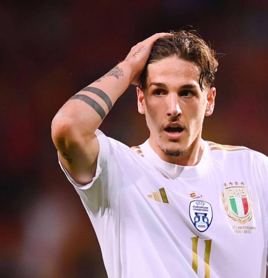 Sin embargo, versiones de la prensa local aseguran que Nasti no había perdido contacto con su exnovio e incluso corrió el rumor de que el verdadero padre del bebé que esperaba no era de Zaccagni, sino de Zaniolo. 