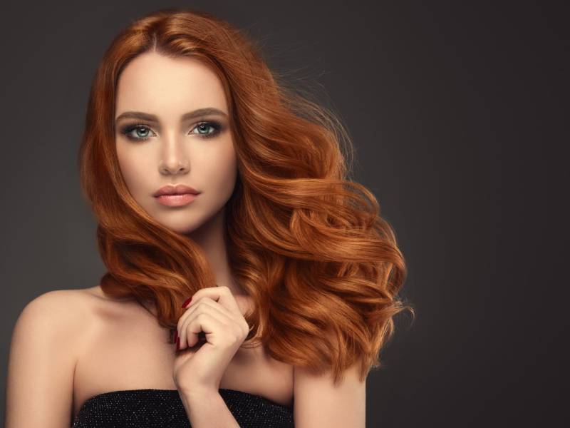 El tinte fresa cobrizo se aplica fácil sobre el pelo rubio o sobre tonos rojos existentes.