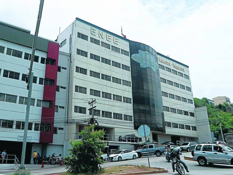 <b>Las finanzas de la estatal es uno de los aspectos más señalados por organismos crediticios.</b>