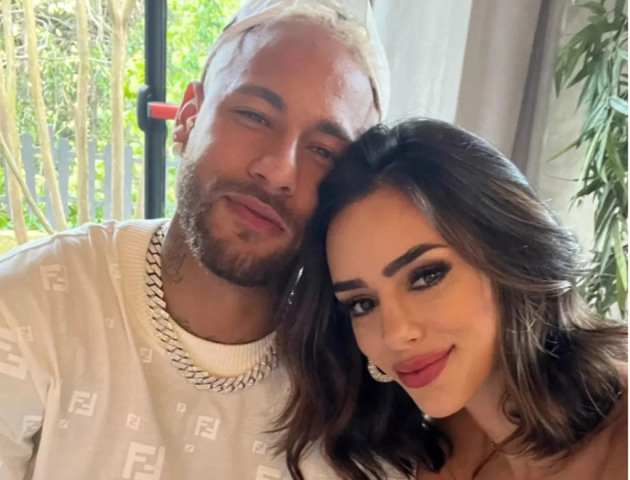¿Regresaron? Neymar y su ex encienden las redes con tremendo beso