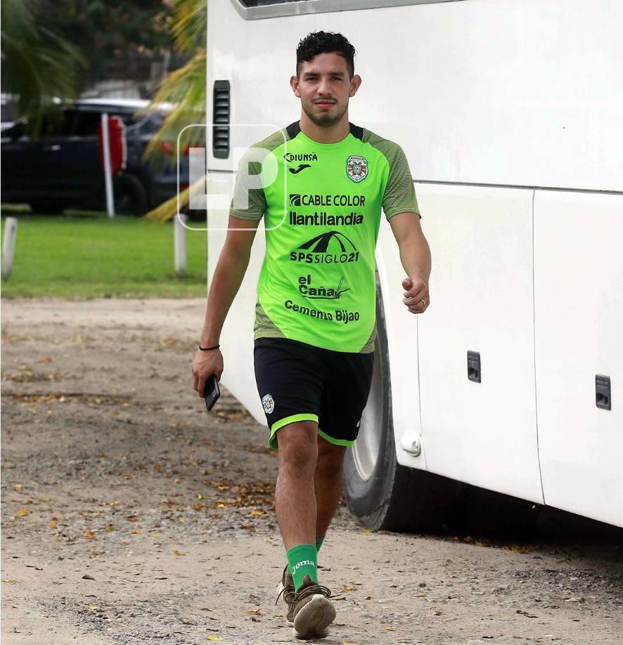 El joven delantero Orbin ‘Patito‘ Cabrera se integró a los trabajos del Marathón. Está buscando contrato.