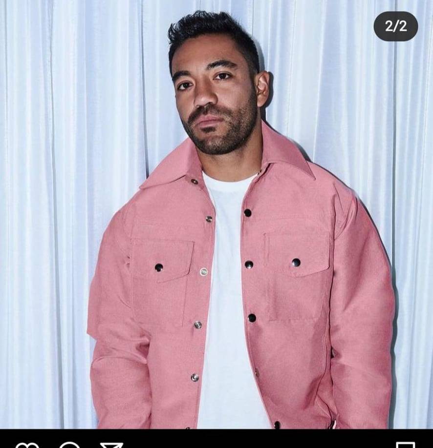 Ante la falta de oportunidades en el fútbol, Marco Fabián ha tenido que utilizar las redes sociales para obtener algo de dinero.