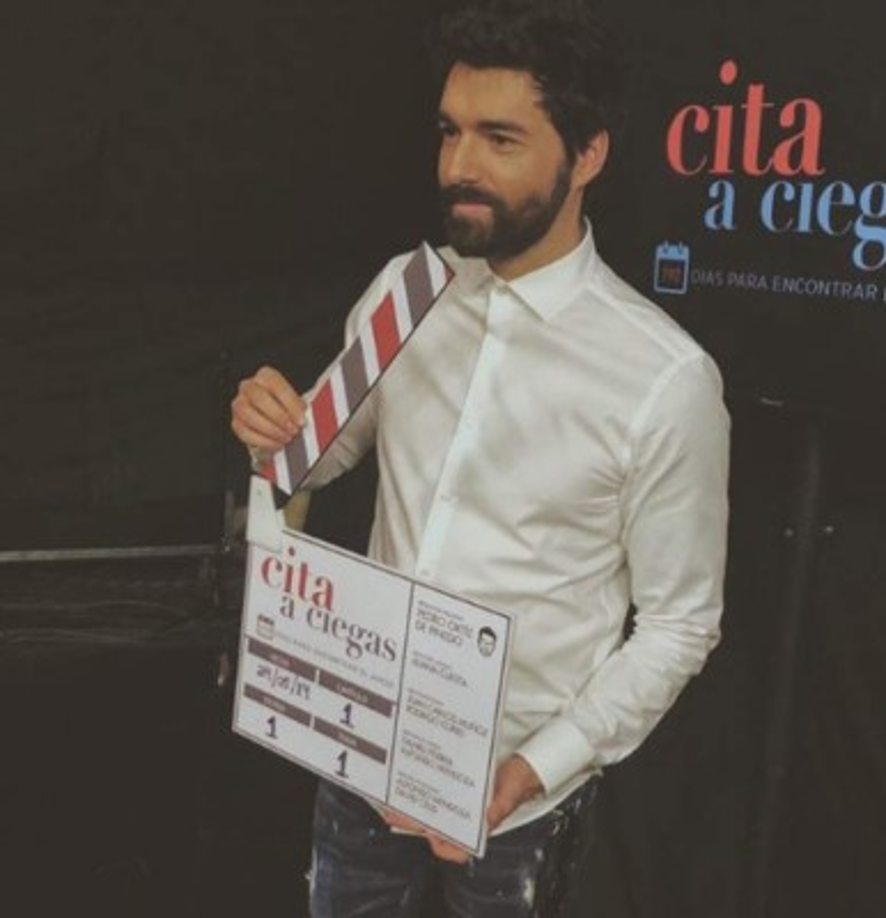 Gonzalo está gozando del éxito profesional. Actualmente el actor forma parte del elenco de la telenovela 'Cita a Ciegas' al lado de Victoria Ruffo y Arturo Peniche.