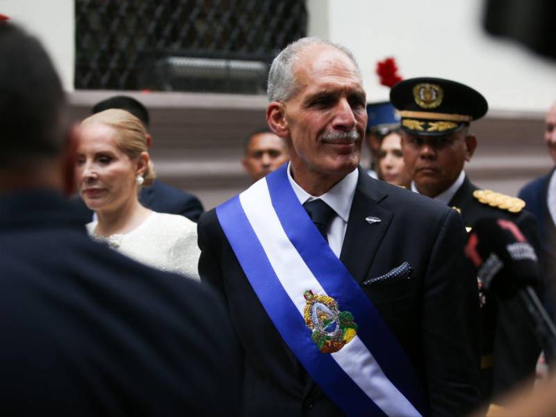 Asfura minutos después de asumir como presidente del país.