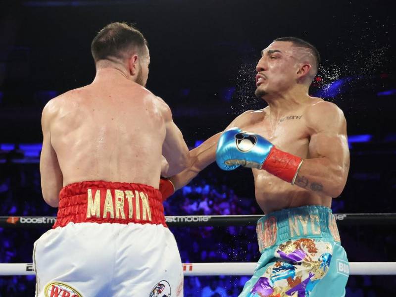 La pelea entre Teófimo López y Sandor Martín fue muy pareja.