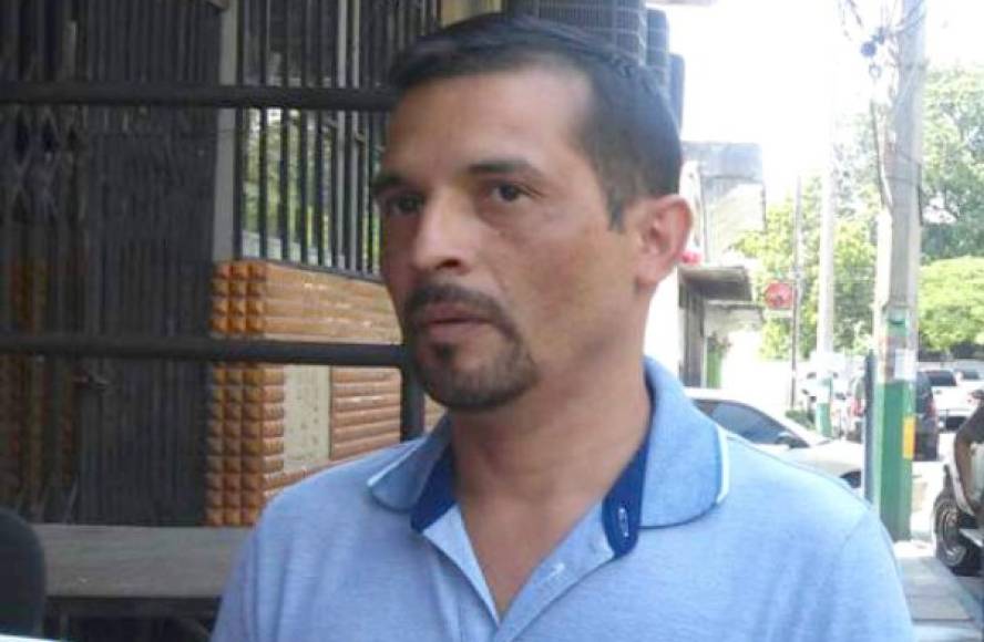 Carlos Alberto Valladares, colaborador de Los Cachiros. El exoficial de la Policía, se entregó a Estados Unidos donde se declaró culpable y fue condenado a 14 años de prisión por conspirar para traficar droga. Estaba relacionado con el cartel de los Cachiros.