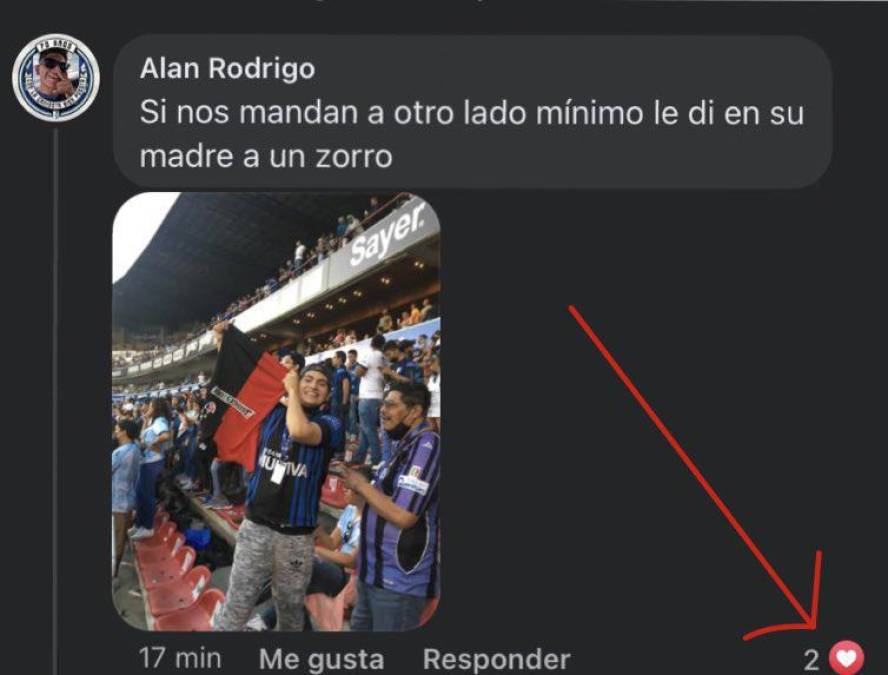 En Twitter publicaron que este seguidor del Querétaro posó con la camiseta del Atlas tras quitársela a otro aficionado. ‘‘Si nos mandan a otro lado mínimo le di en su madre a un zorro’’, señaló.