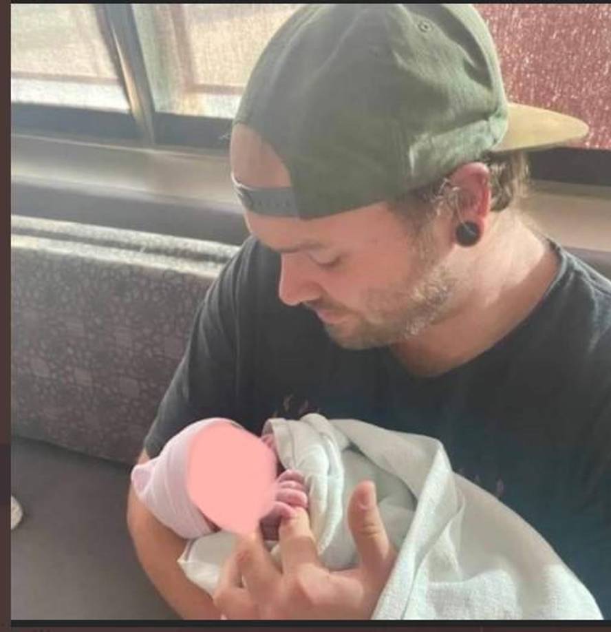 Después de darle a la policía una pista falsa sobre dónde encontrar su cuerpo, el cadáver de Athena fue encontrado al sureste de Boyd, a unas 10 millas de donde se informó su desaparición.