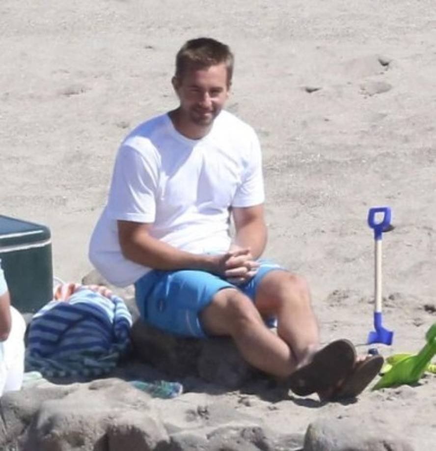 Cody Walker en una escena de la playa.