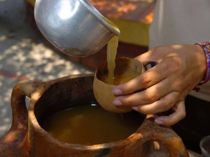 Bebidas típicas hondureñas como la chicha.