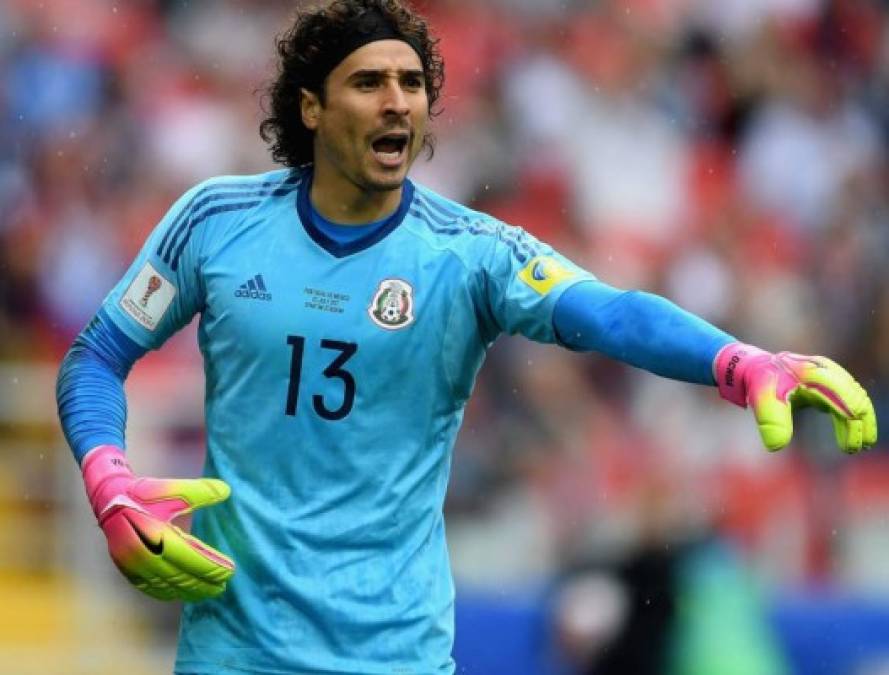 OFICIAL. El portero mexicano Guillermo 'Memo' Ochoa, que jugó la última temporada en el Granada cedido por el Málaga, ha fichado por el Standard de Lieja de Bélgica. Será rival del hondureño Andy Nájar, que pertenece al Anderlecht.