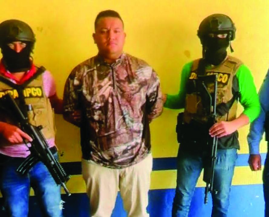 Capturan a otros tres policías hondureños por varios delitos