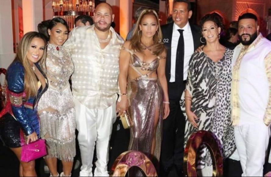 A la fiesta de JLo asistieron otros famosos como Fat Joe, DJ Khaled y Ashanti.