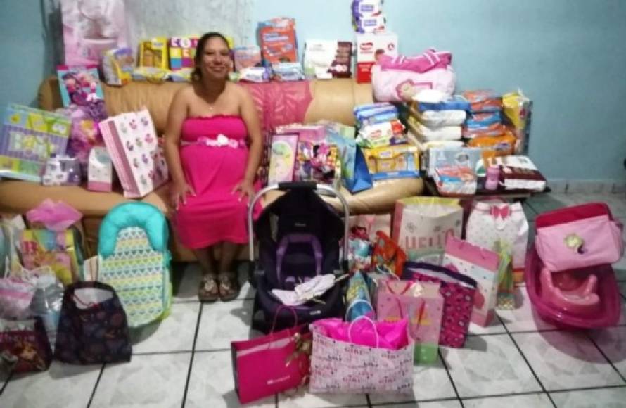 Como toda madre emocionada por la llegada de su hija Alfonsina Guzmán llegó muy emocionada para disfrutar de su baby shower en Tampico, México. Sin embargo, lo que ocurrió jamás se lo esperó.