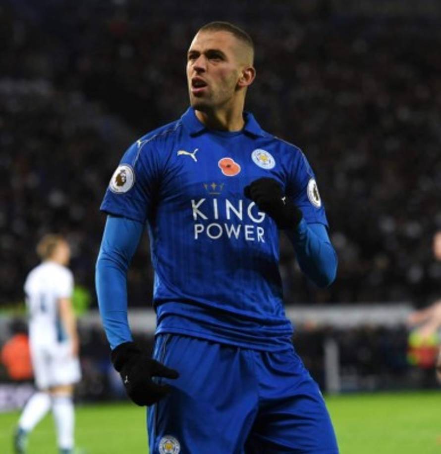 Según afirma Sky Sports, el delantero del Leicester City, Islam Slimani, podría dejar los 'foxes' para recalar en el Mónaco que busca delantero, ya que Jovetic no termina de convencer en el principado.