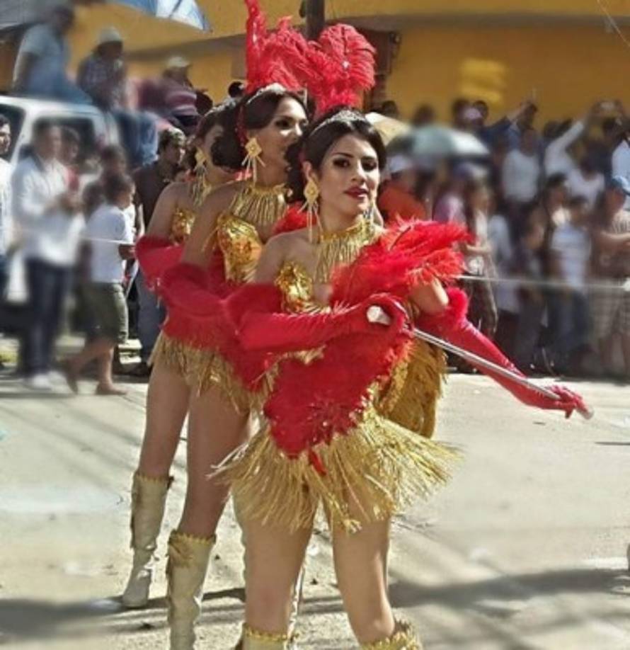 Cada año este cuadro de palillonas es el más esperado durante los desfiles en Danlí y ahora también en el resto del país.