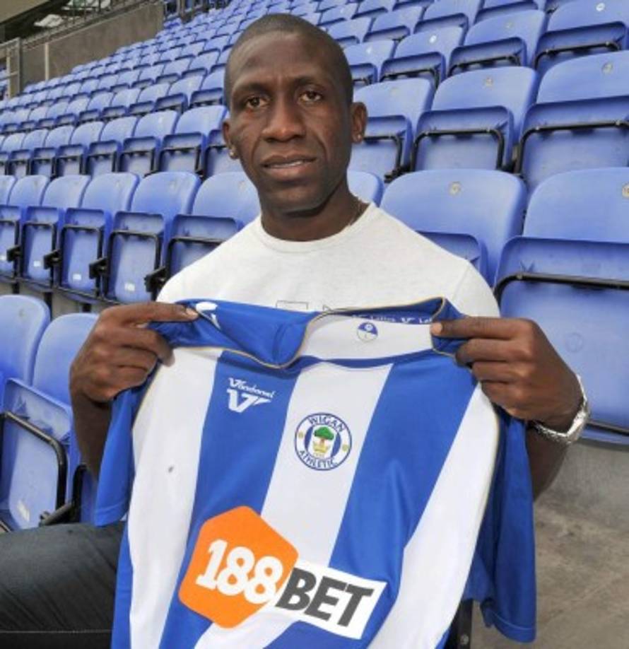 Hendry Thomas llegó a jugar hasta en la Premier League de Inglaterra, vistió la camiseta del Wigan. Por ahora está sin equipo.