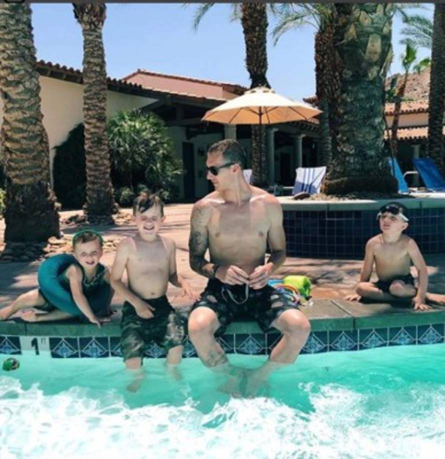 Por medio de la misma red social, la iglesia confirmó el deceso de Andrew Stocklein.