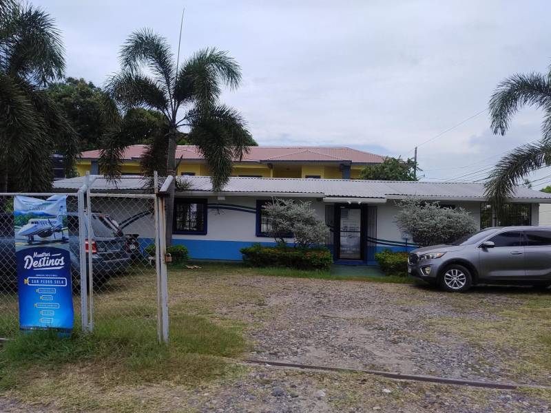 Las oficinas administrativas de Lanhsa fueron inspeccionadas y los empleados entrevistados por personal de la Fiscalía Especial de Delitos Contra la Vida.