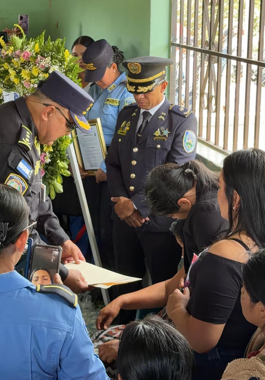 Último adiós a la policía Delsy Hernández: amiga la despide con desgarradoras palabras