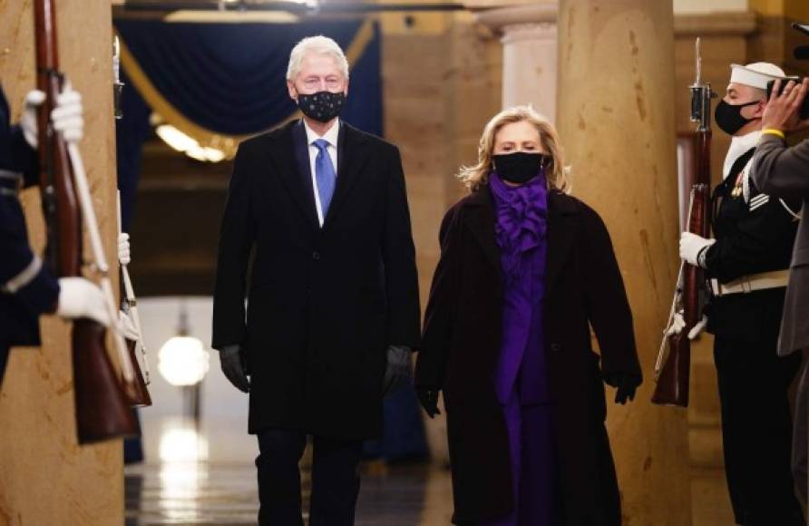 El exmandatario demócrata Bill Clinton, y su esposa Hillary, también asistieron a la investidura para respaldar a Biden tras los reclamos de fraude electoral de Trump.