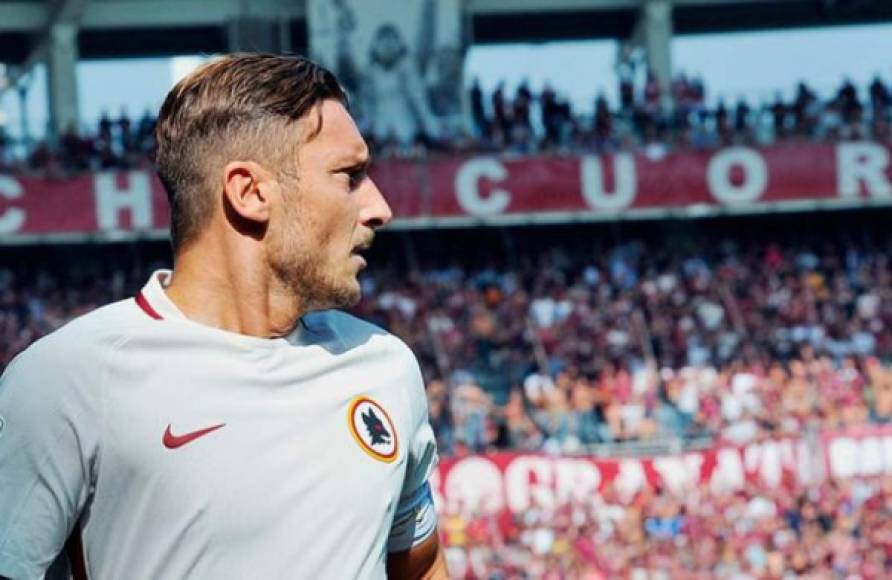 Probablemente Francesco Totti visite a la joven futbolista de la Lazio que durante nueve meses estuvo en coma y finalmente despertó al escucharlo.