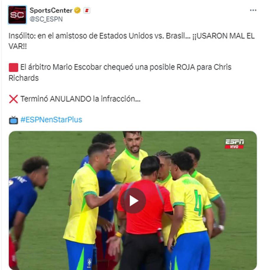 SportsCenter de ESPN calificó de “insólito” la jugada arbitrada por Saíd Martínez. “¡Usaron mal el VAR!”.
