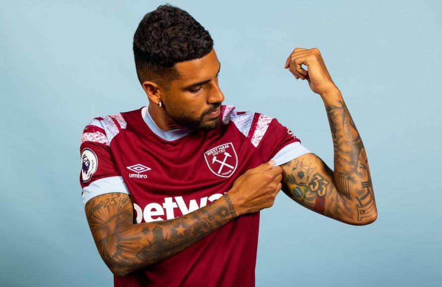 OFICIAL: El lateral izquierdo italiano Emerson Palmieri es nuevo jugador del West Ham, llega procedente del Chelsea. Firma hasta junio de 2026.