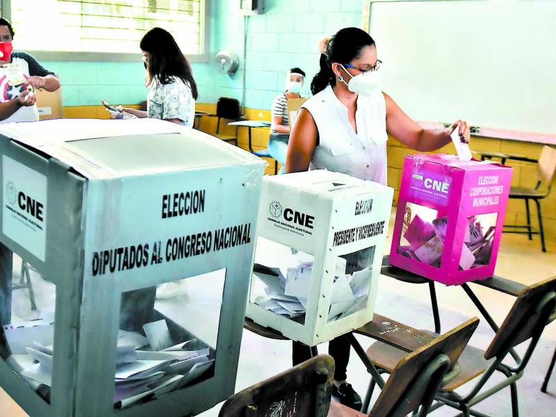 De 15 partidos que participaron en las elecciones de 2021, el próximo año solo entrarán 11 a la contienda electoral general el último domingo de noviembre de 2025.