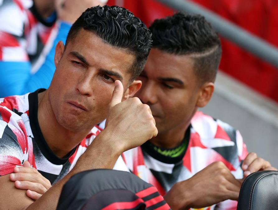 Los gestos de Cristiano Ronaldo a Ten Hag tras ser humillado, debut de Casemiro y el intruso en triunfo del Manchester United