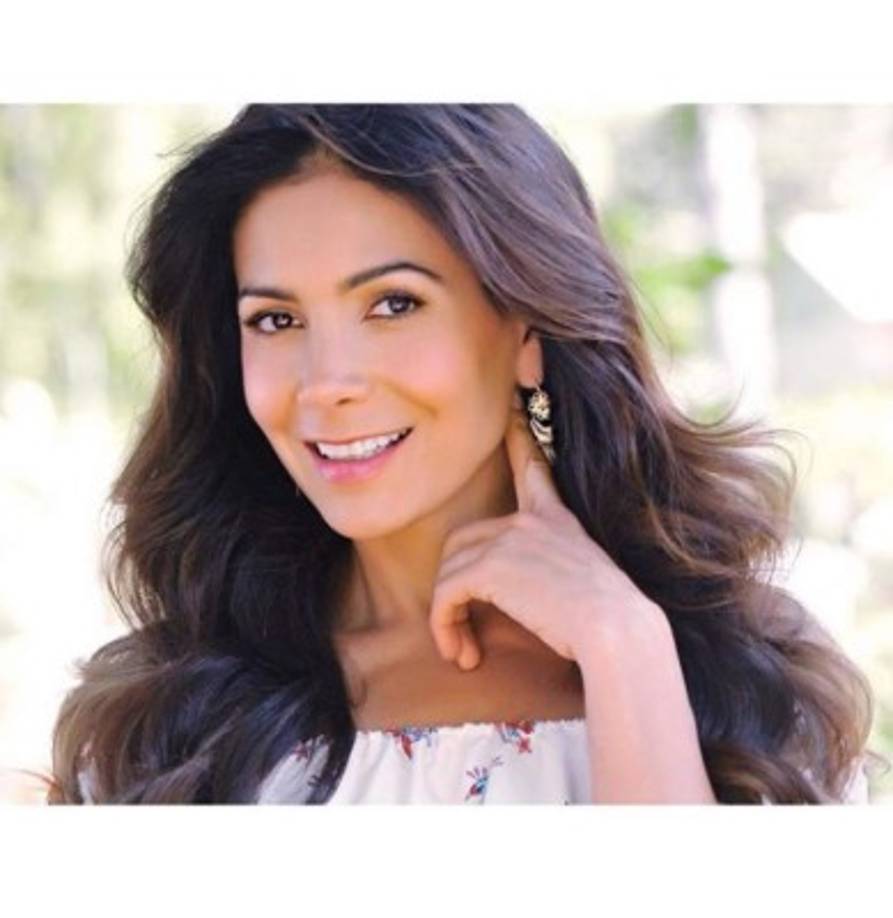 La cantante demostró tener un cuerpo envidiable y muy bien tonificado después de haber tenido tres hijos.