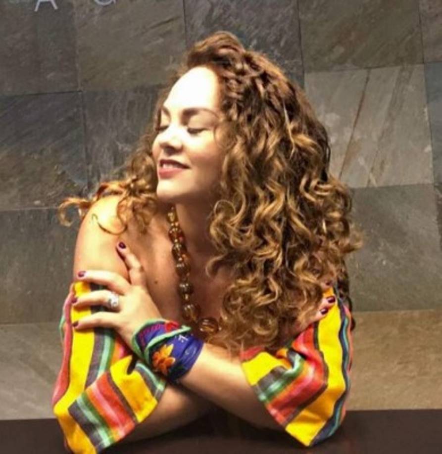 La actriz y cantante, actualmente se encuentra haciendo presentaciones y giras a nivel mundial.