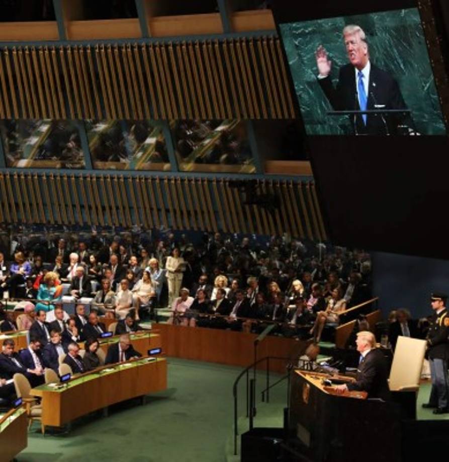 Con relación a Corea del Norte, Trump advirtió que si la actual escalada de tensiones -provocada por las pruebas nucleares y misilísticas de Pyongyang- desemboca en un conflicto abierto, el desafiante país asiático será 'destruido'.