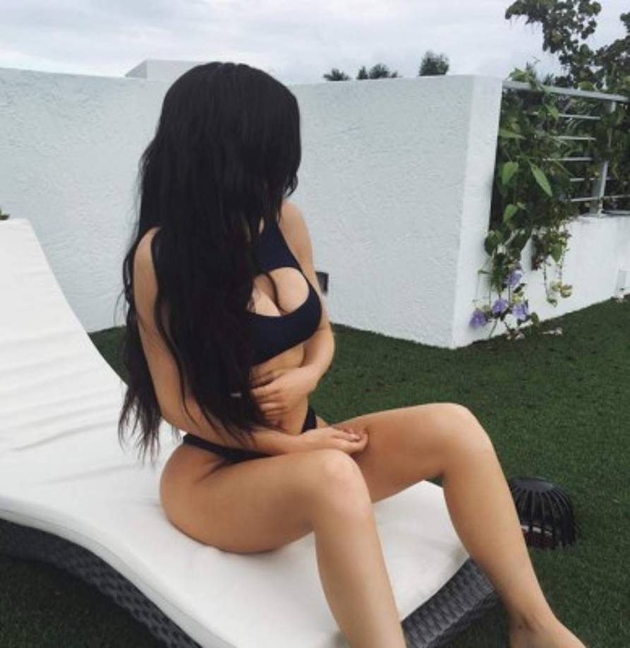 Kylie Jenner también ha derrochado belleza en sus redes sociales.