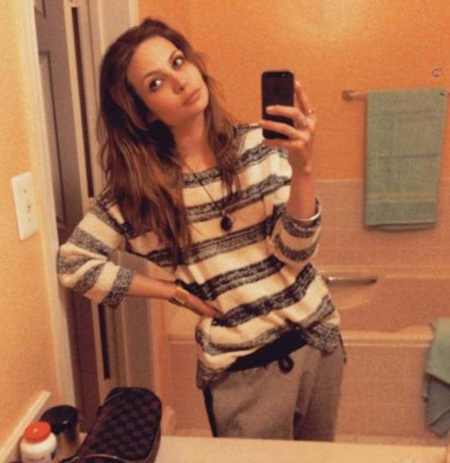 La actriz también fue interrogada por la policía luego de que llevara a un hombre moribundo a un hospital en Los Ángeles, y lo abandonara en el recinto.