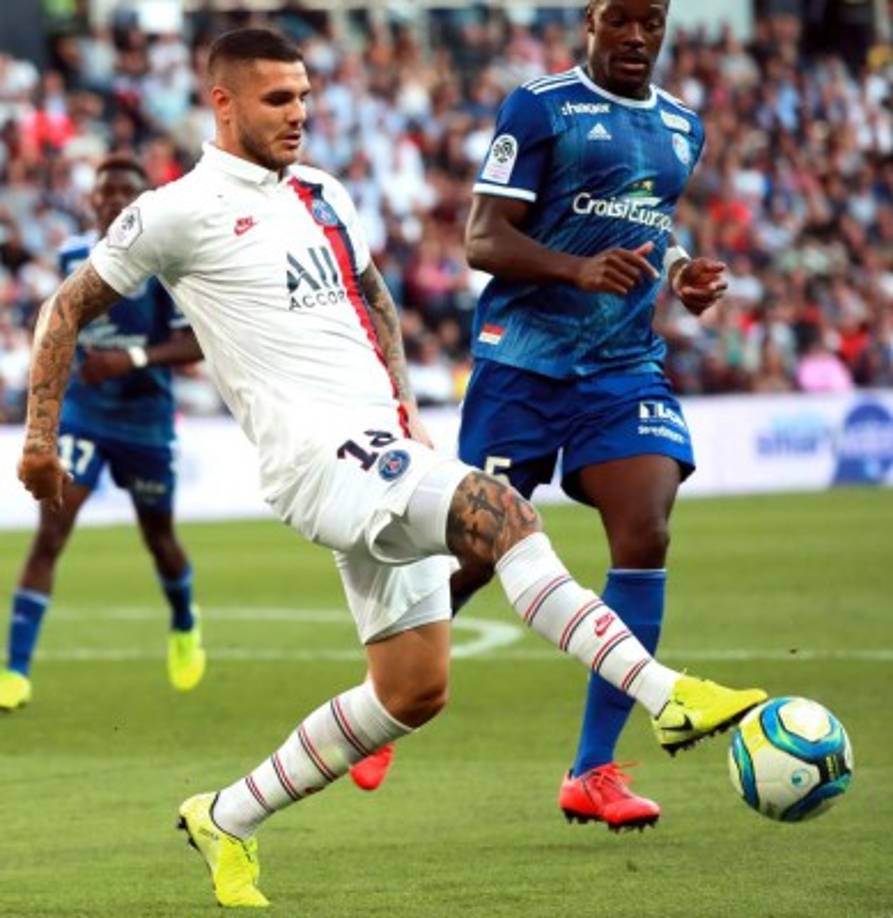 Mauro Icardi debutó con la camiseta del PSG.