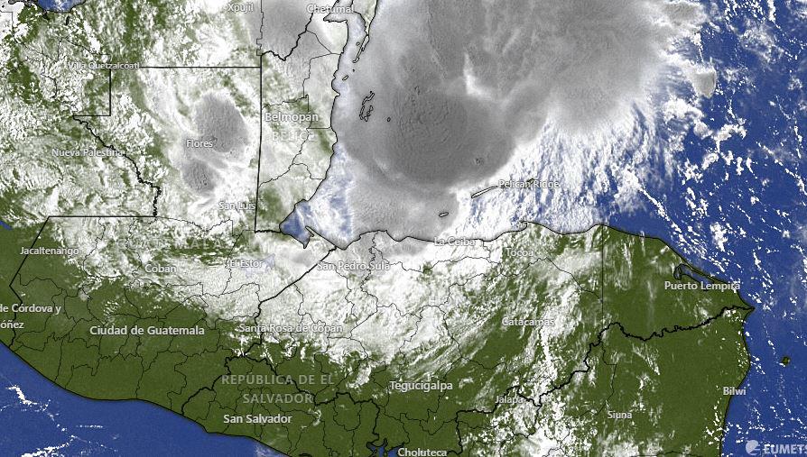 Huracán Lisa dejará tormentas eléctricas en el norte de Honduras