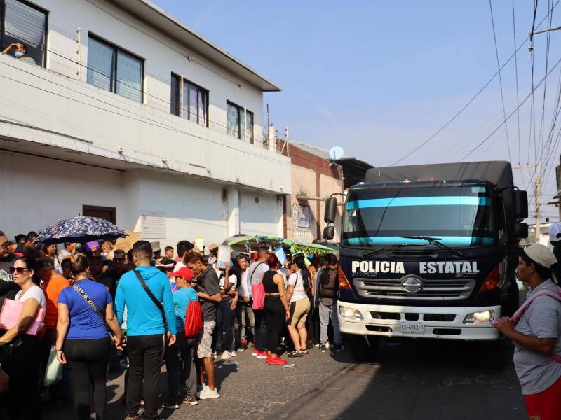 Miles de migrantes se encuentran varados en el sur de México expuestos a los riesgos de la ruta migratoria.