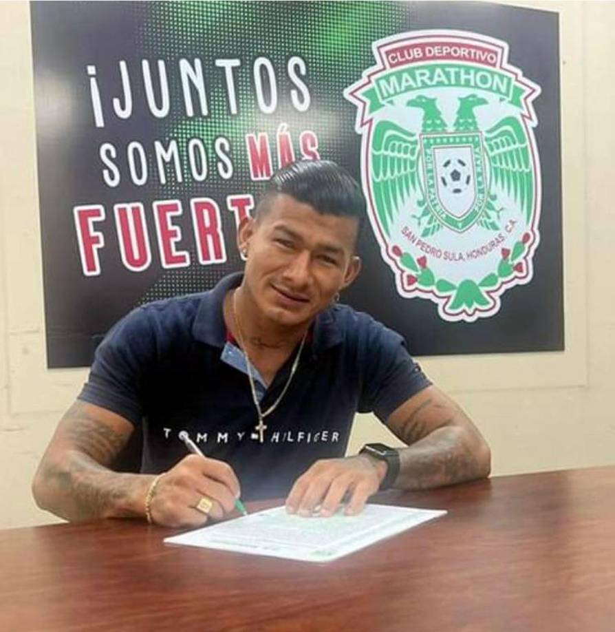 Iván López - El presidente de Potros, Samuel García, confesó que ya tenían casi cerrado el fichaje del ‘Chino‘. “Nosotros teníamos el contrato listo, se lo enviamos, pero le sirvió para demostrárselo a Marathón y hubo falta de profesionalismo. Al final, ya con el contrato listo para firmar, se fue al Marathón”, contó.