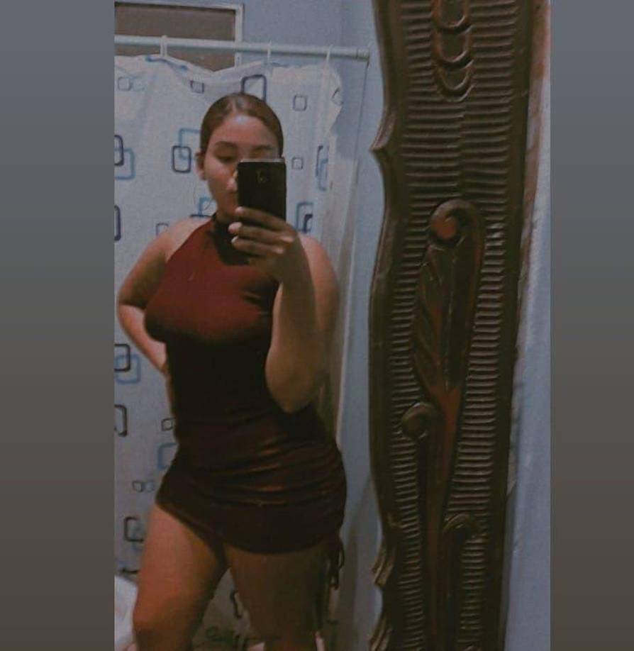 De acuerdo a testigos que llegaron a la zona, Rosa fue estrangulada y violada antes de ser asesinada.