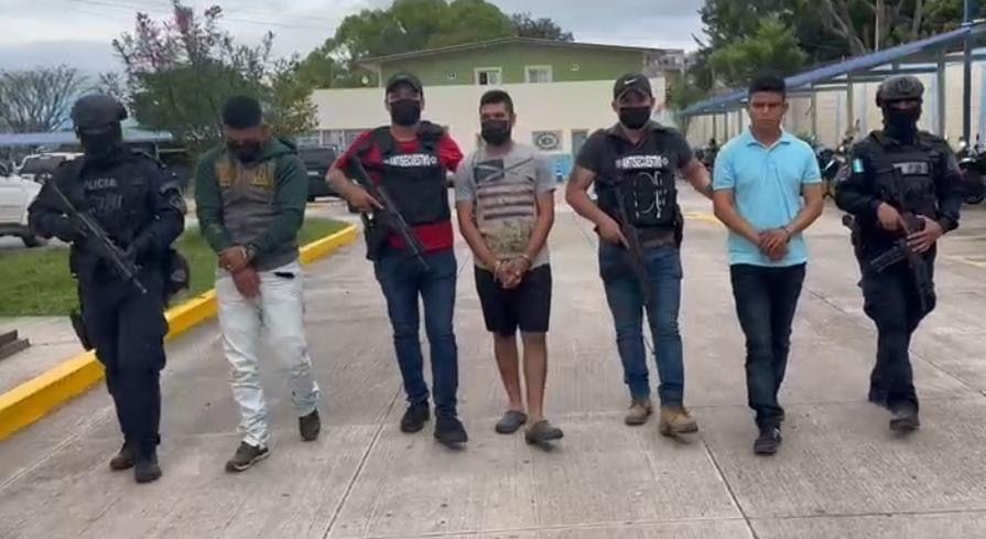 Capturan a dos policías activos, acusados de secuestro en Tegucigalpa
