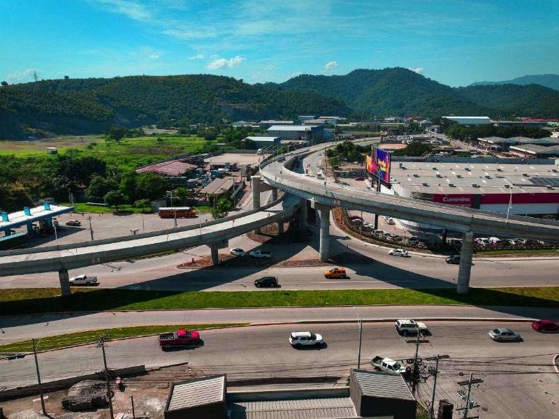 Los sampedranos estrenan el intercambiador del este.