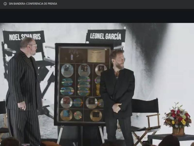 Los cantantes Leonel García y Noel Schajris durante la conferencia de prensa de hoy.