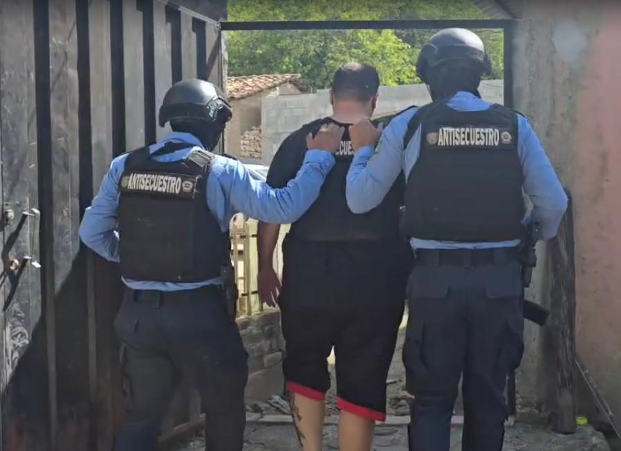 ¿Se parecen? Comparan a hondureño que se autosecuestró con Franco Escamilla