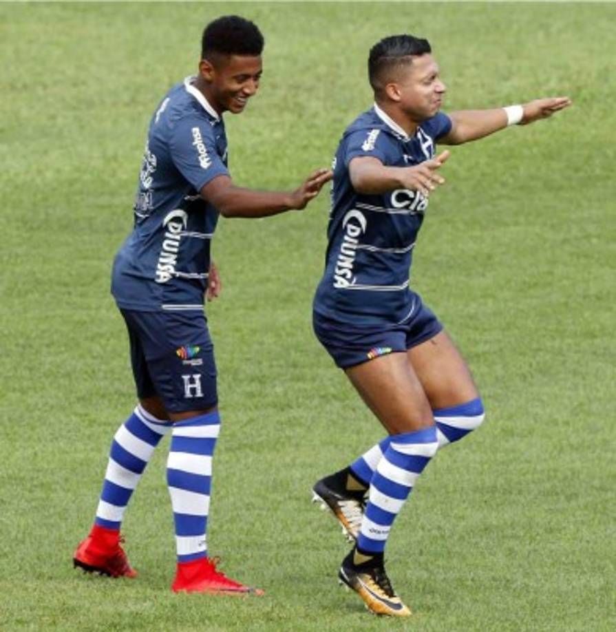 Hay bromas del 'Choco' Lozano con Emilio Izaguirre.