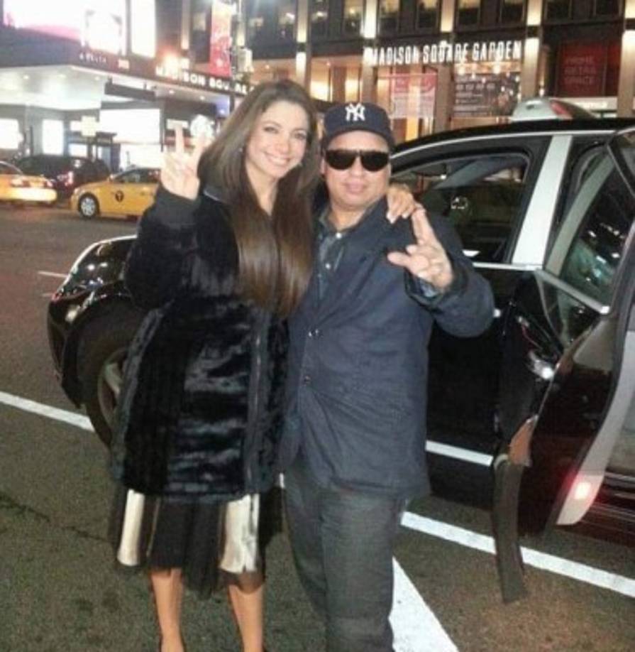 <a href='https://www.laprensa.hn/fotogalerias/farandula/1385917-411/cynthia-klitbo-arremete-vanessa-guzman-cecilia-suarez' style='color:red;text-decoration:underline' target='_blank'>MIRA: Cynthia Klitbo arremete contra Vanessa Guzmán y Cecilia Suárez</a>