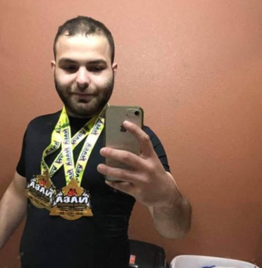 En una rueda de prensa, las autoridades aseguraron que todavía no tienen claros los motivos que llevaron a Alissa a abrir fuego con un fusil de asalto en el interior de un supermercado de la cadena King Soopers en Boulder, una ciudad de poco más de 100.000 habitantes al norte de Denver y una de las más ricas de Estados Unidos.