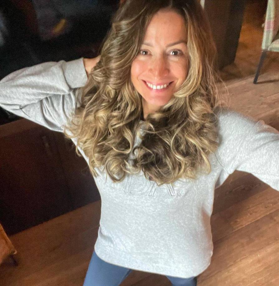 En cuanto a Rebecca Loos, ha guardado silencio sobre la serie documental desde su estreno, pero publicó una historia en su cuenta de Instagram con el comentario: “¡Hola invierno! Temprano como siempre”. 