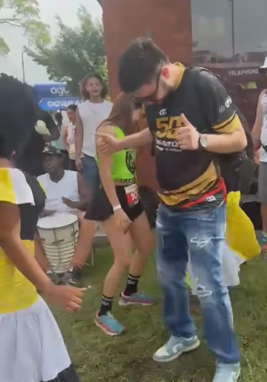 ¡No todo fue correr! Música y baile animaron la Media Maratón